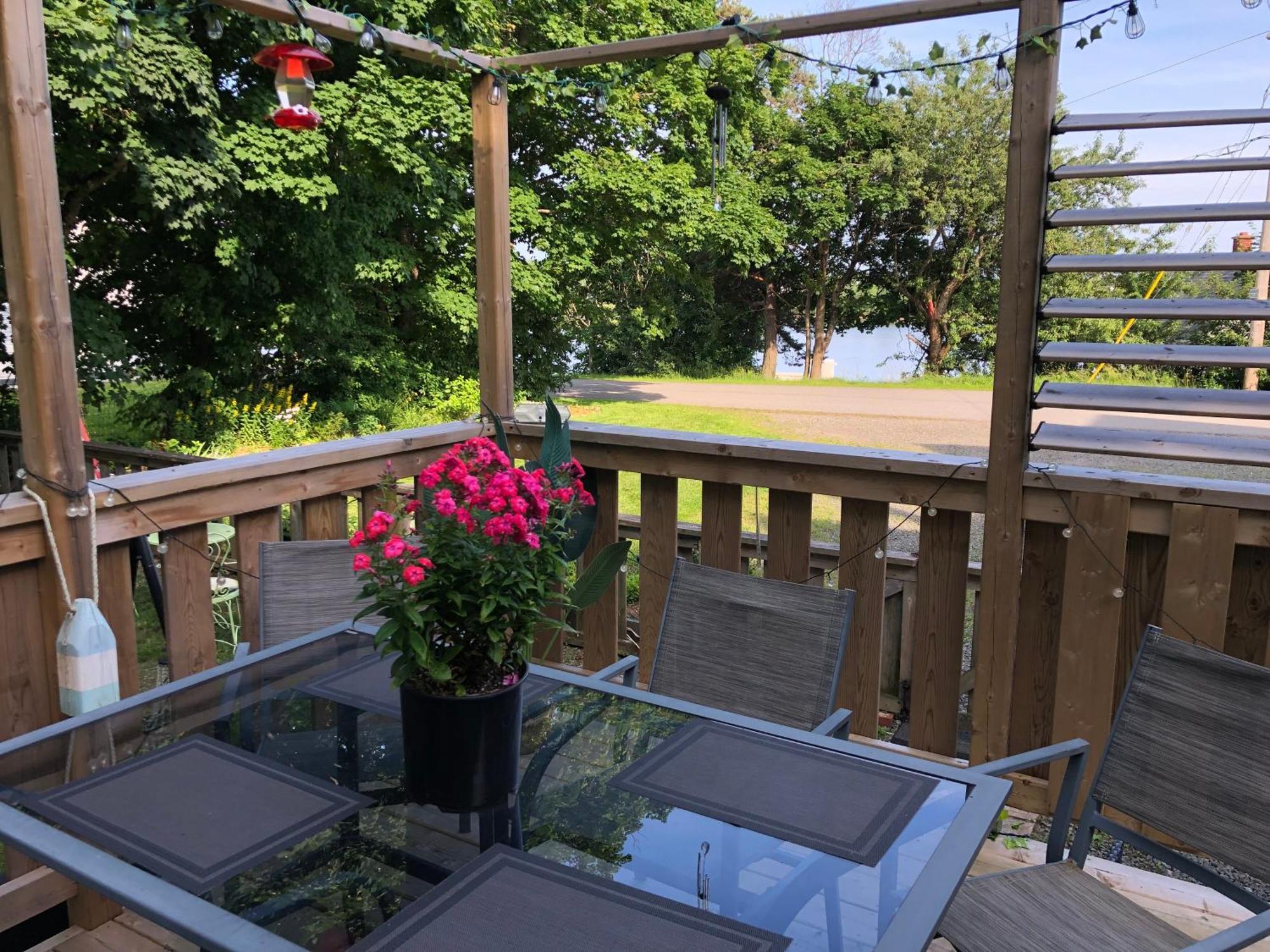 Pleasant Street Inn Parrsboro Kültér fotó